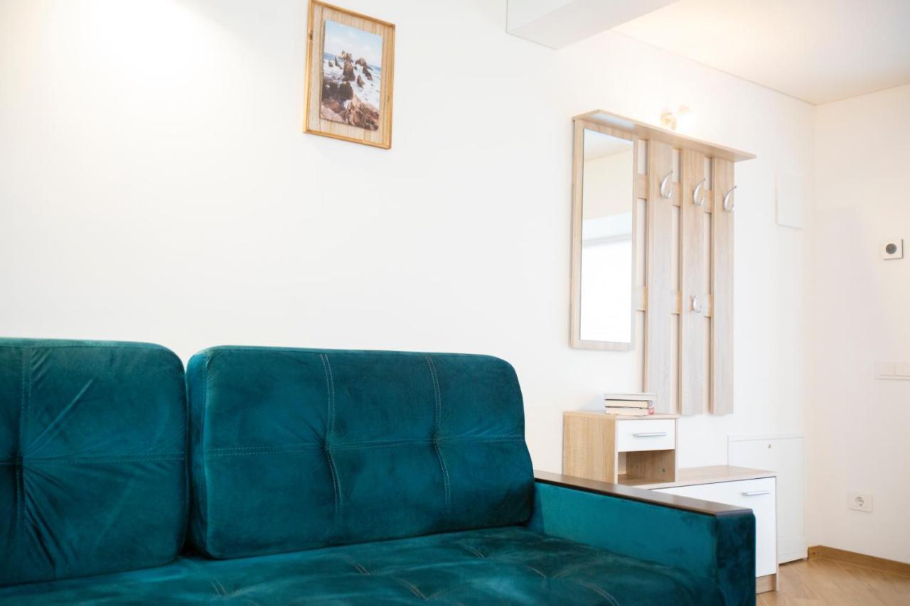 Groundfloor Apartment On The Green Hill Kowno Zewnętrze zdjęcie