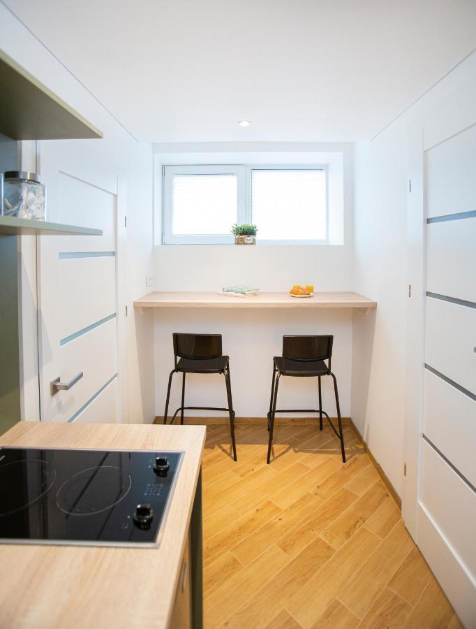 Groundfloor Apartment On The Green Hill Kowno Zewnętrze zdjęcie